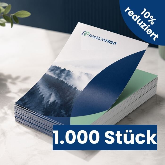 Flyer im DIN A4 Format von Rainbowprint auf einem Tisch.