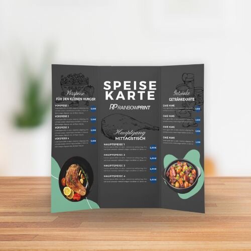 Ein Falzflyer im DIN Lang Format auf einem Tisch. Darauf zu sehen ist eine Speisekarte eines Restaurants.
