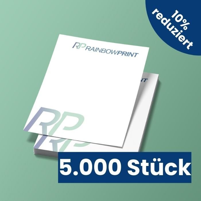 Ein Stapel Flyer DIN A6 von Rainbowprint. Dar�ber der Text 